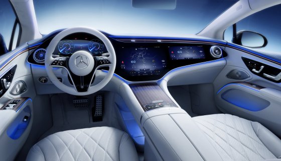MERCEDES-BENZ EQS