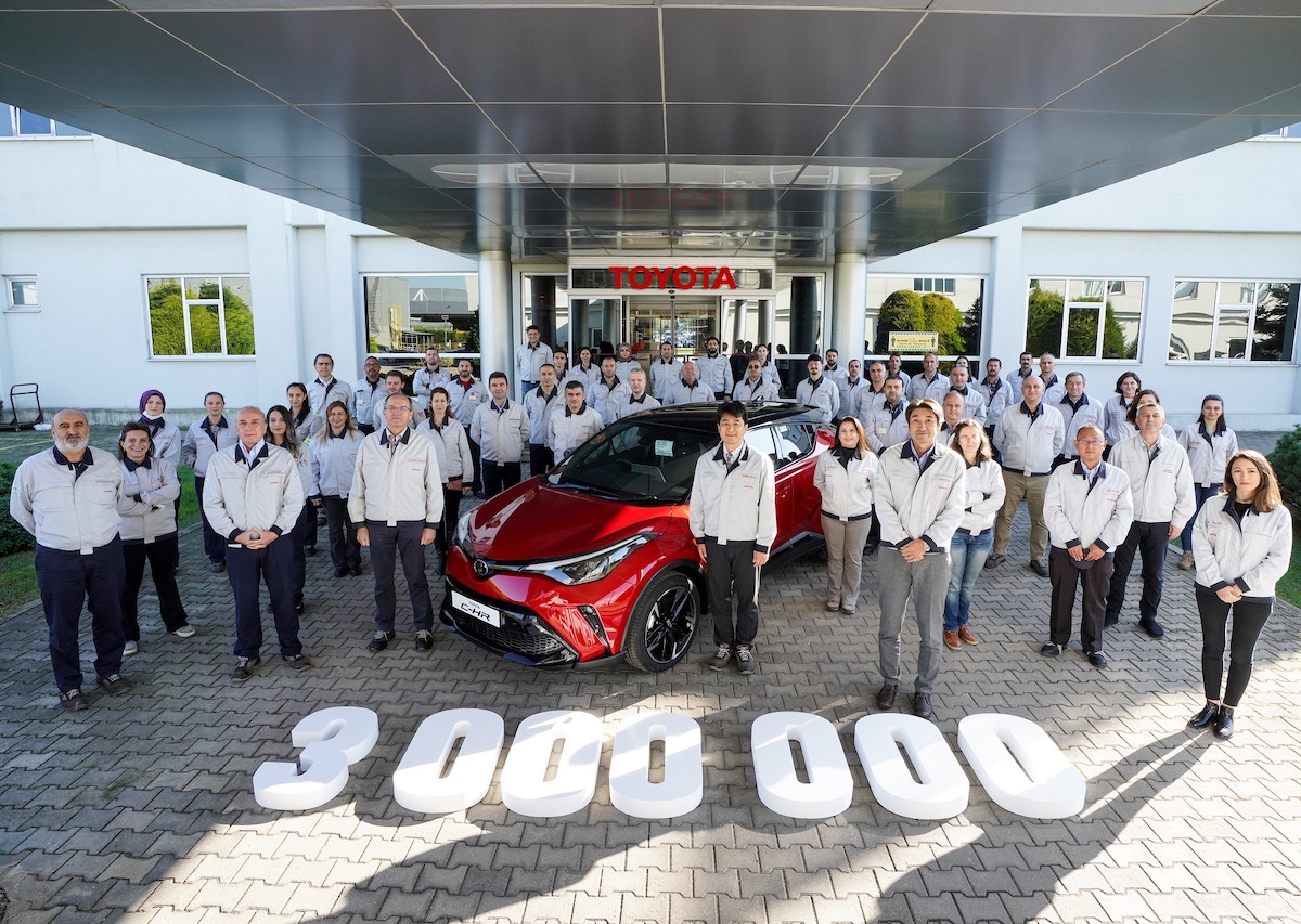 Toyota Türkiye'nin Ürettiği 3 Milyonuncu Araç C-HR Hibrit Oldu