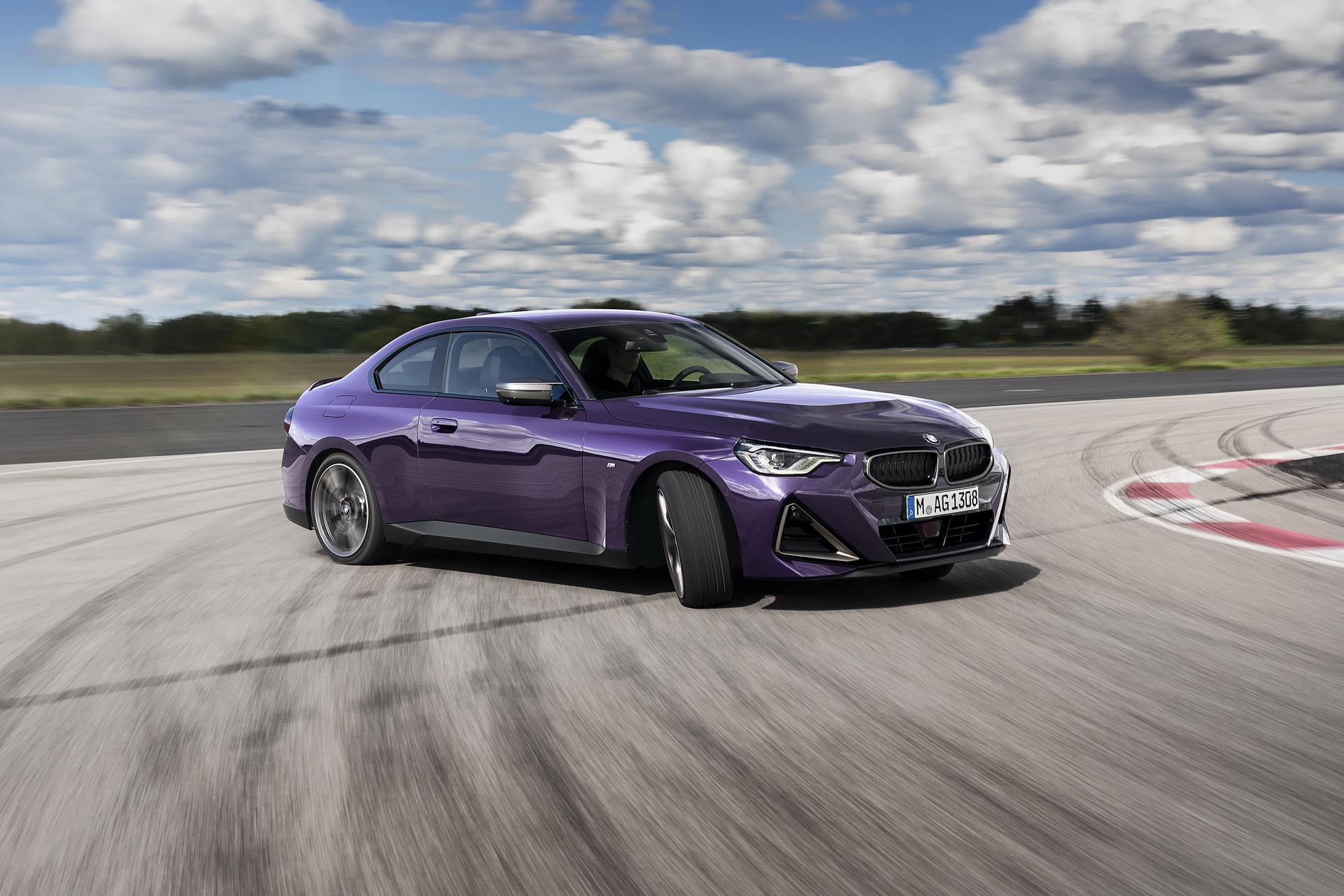 BMW Ruhunu Yaşatmaya Devam Ediyor: 2 Serisi Coupe