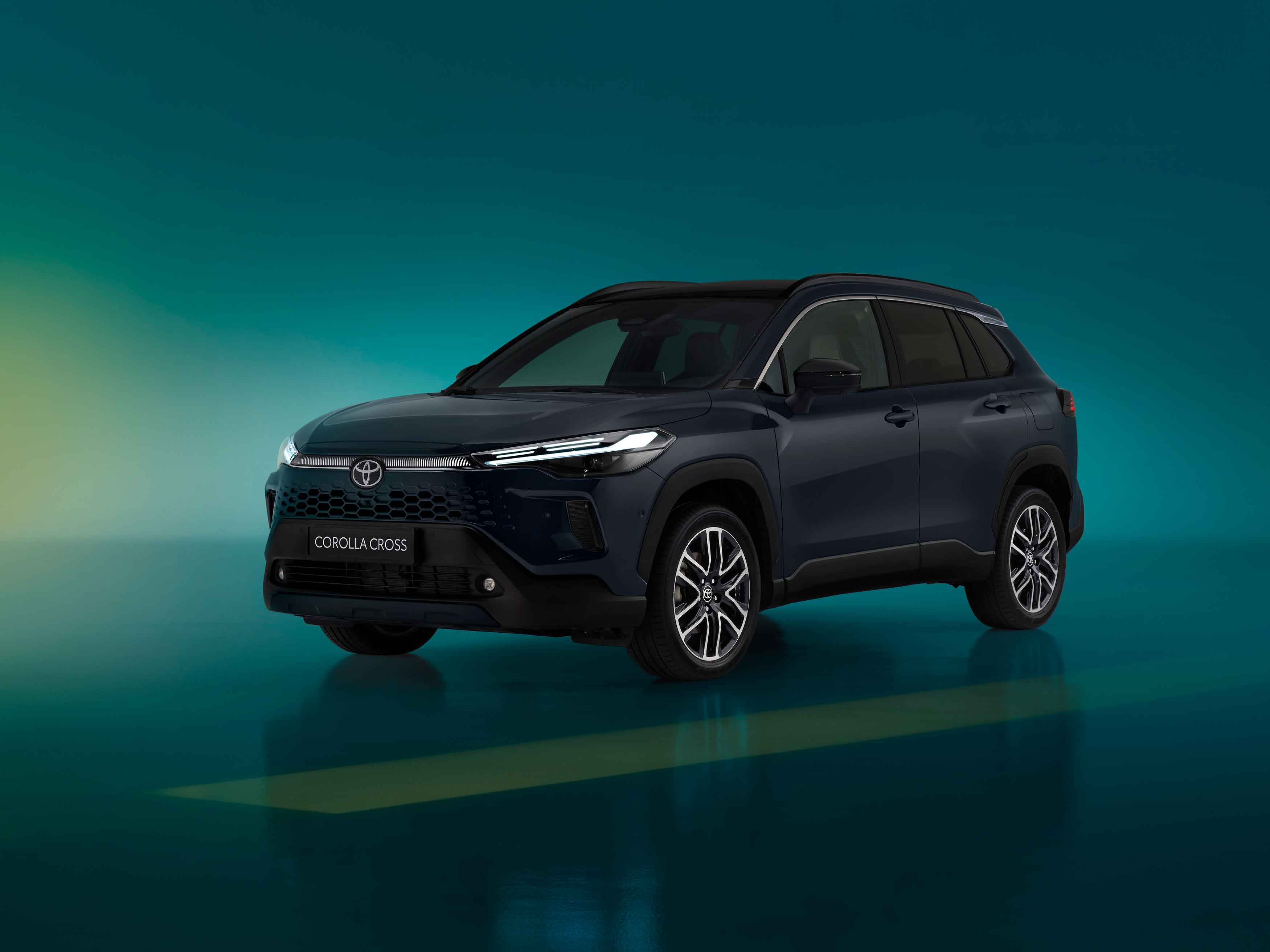 Toyota Corolla Cross Hybrid makyajlandı
