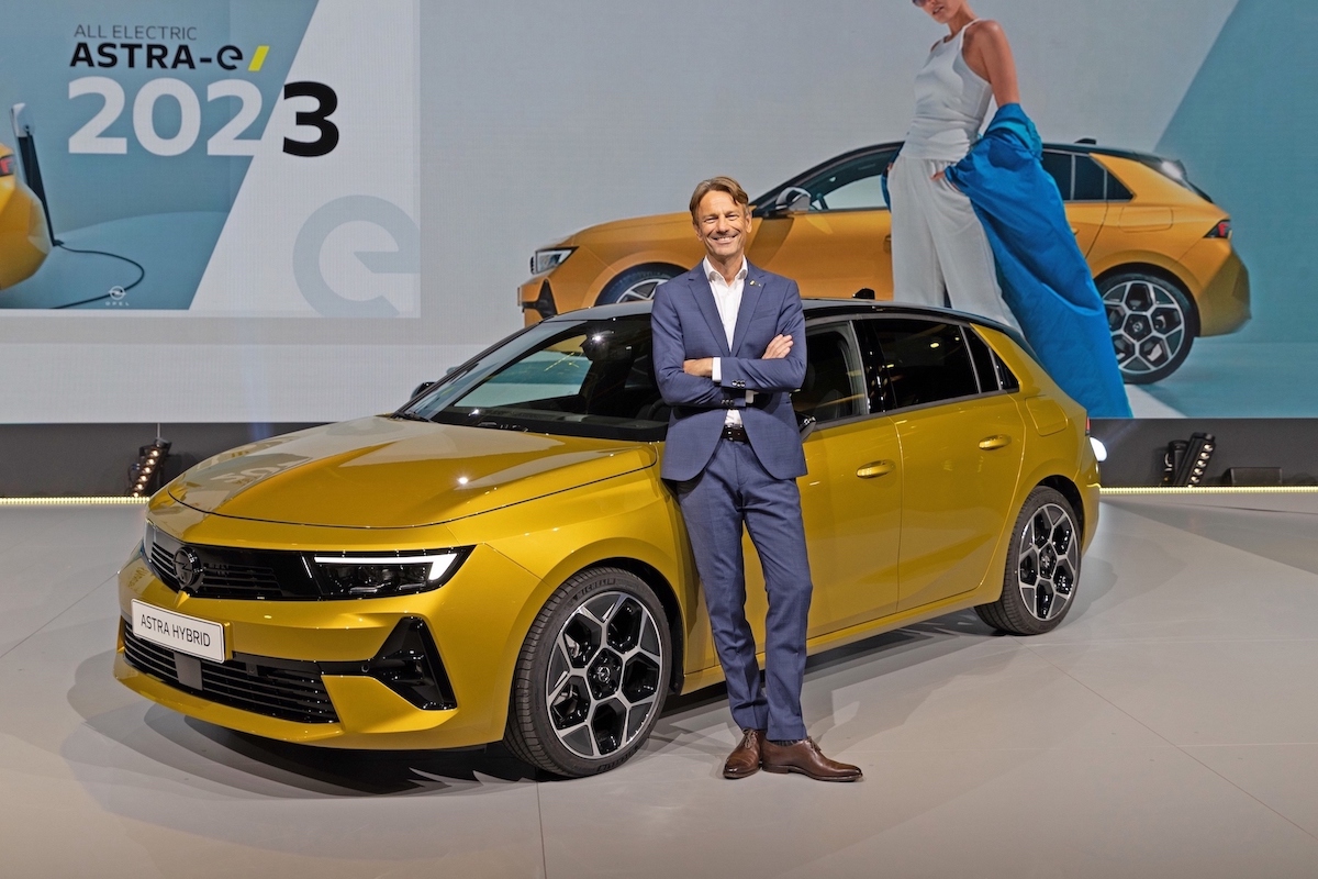 Yeni Opel Astra 2022'de Türkiye'de, Elektrikli için Hedef 2023